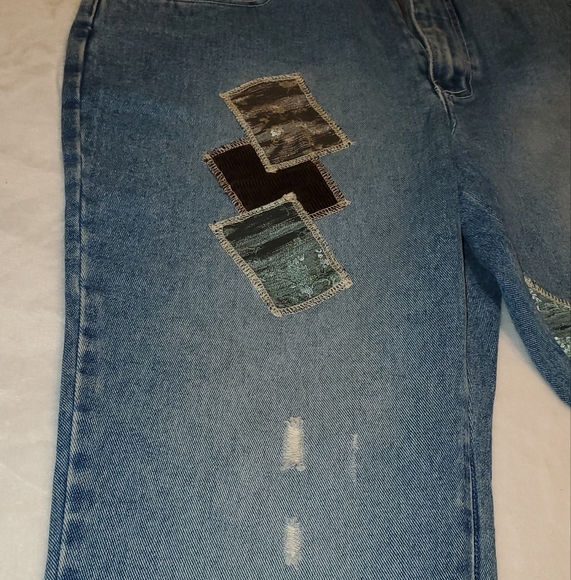 R.V.T. serve piping hot Vintage Y2K Patchwork Jeans, Women's Size 16 - Picture 3 of 7